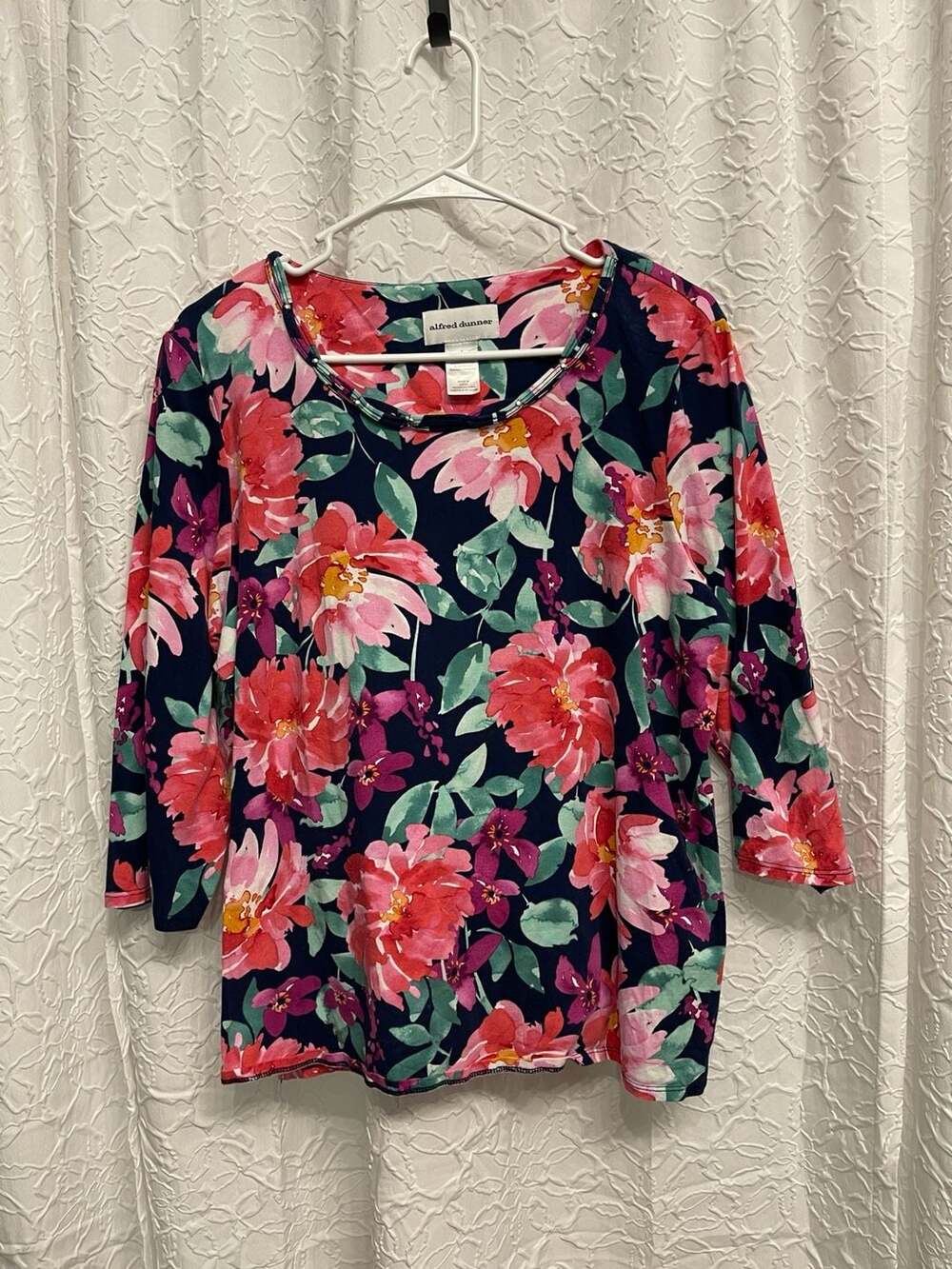 Alfred Dunner Floral Top Size L Navy Multi Cotton 3/4 Sleeve Beaded Neckline